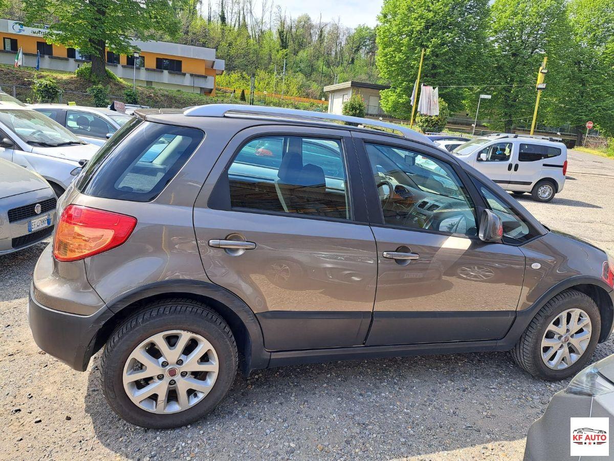 FIAT - Sedici 2.0 mjt Emotion 4x4 135cv