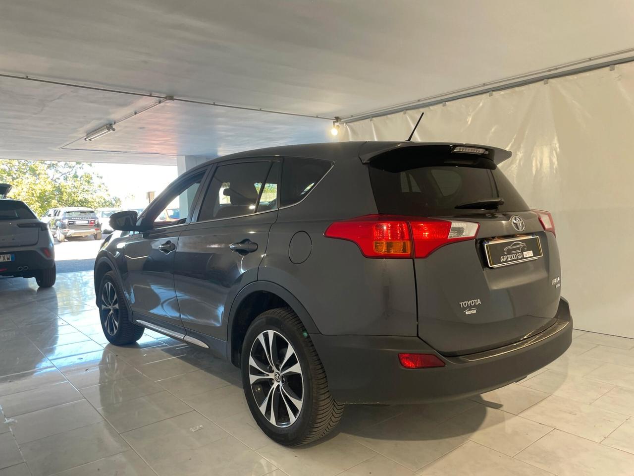 Toyota RAV 4 RAV4 2.0 D-4D 4WD Lounge