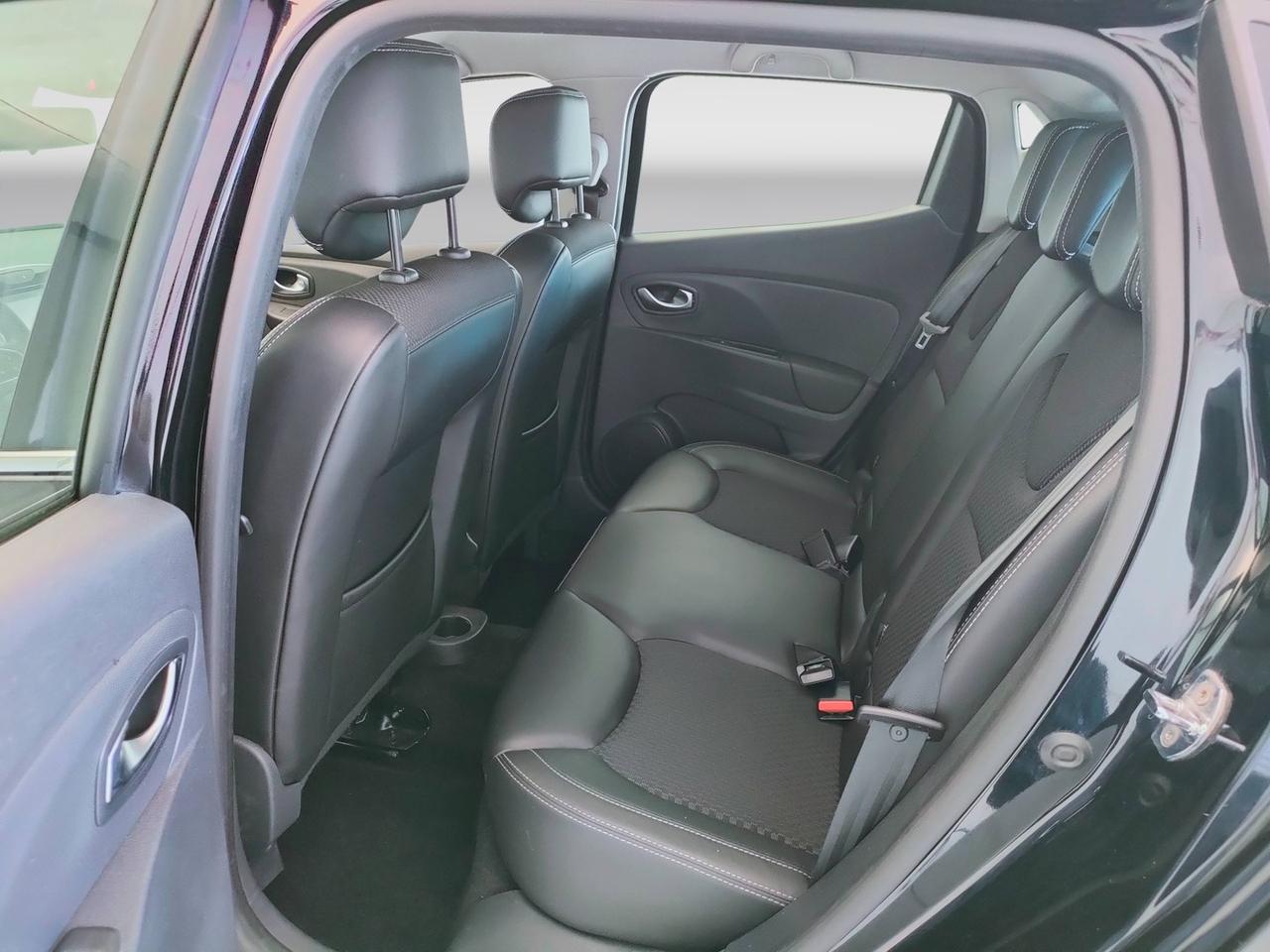 RENAULT Clio IV 2017 - Clio 1.5 dci Moschino Zen 90cv