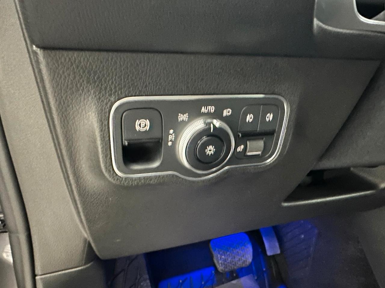 Mercedes-benz GLB 200d Automatic Premium