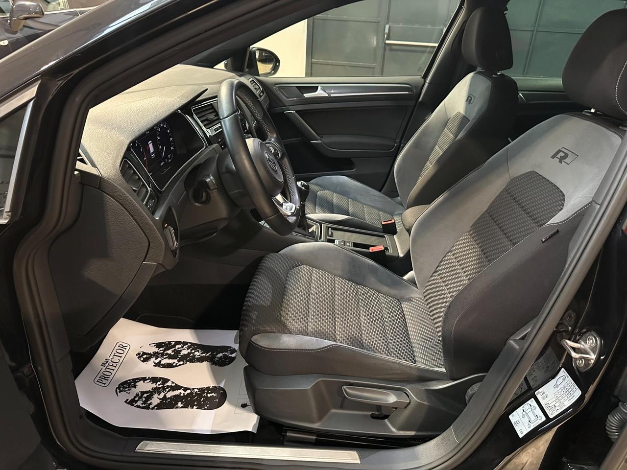 Volkswagen Golf 1.5 TSI ACT - R line Apple Car Play Full LED