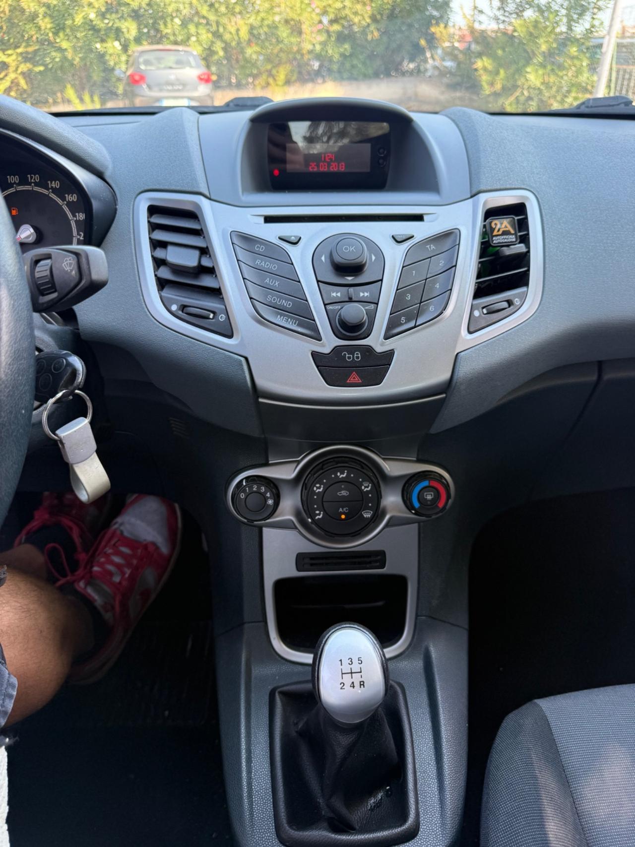 Ford Fiesta 1.2 benzina neopatentati UNIPRO