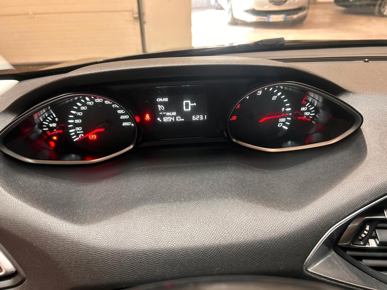 Peugeot 308 BlueHDi 150 S&S EAT6 Business