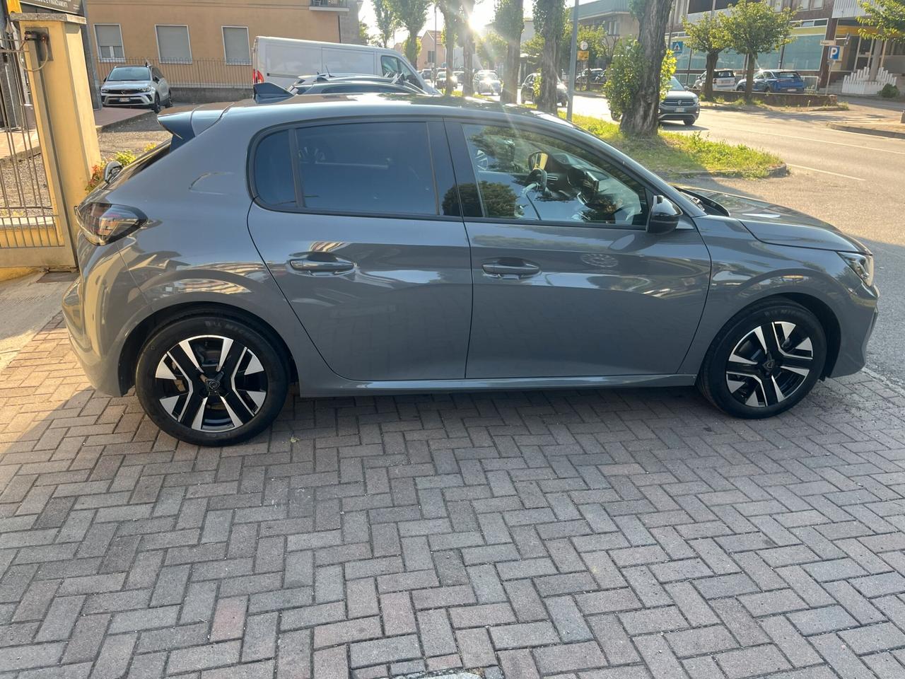 Peugeot 208 PureTech 100 Stop&Start 5 porte Allure