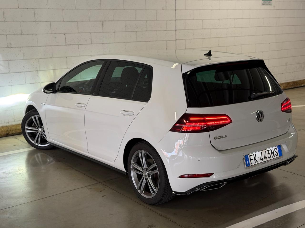 Volkswagen Golf 1.4 TSI 125CV DSG R Line