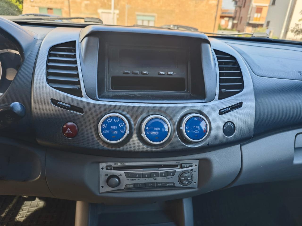 Mitsubishi L200 2.5 DI-D/136CV Double Cab Intense