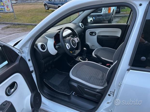 Renault Twingo 1.0 SCe Live