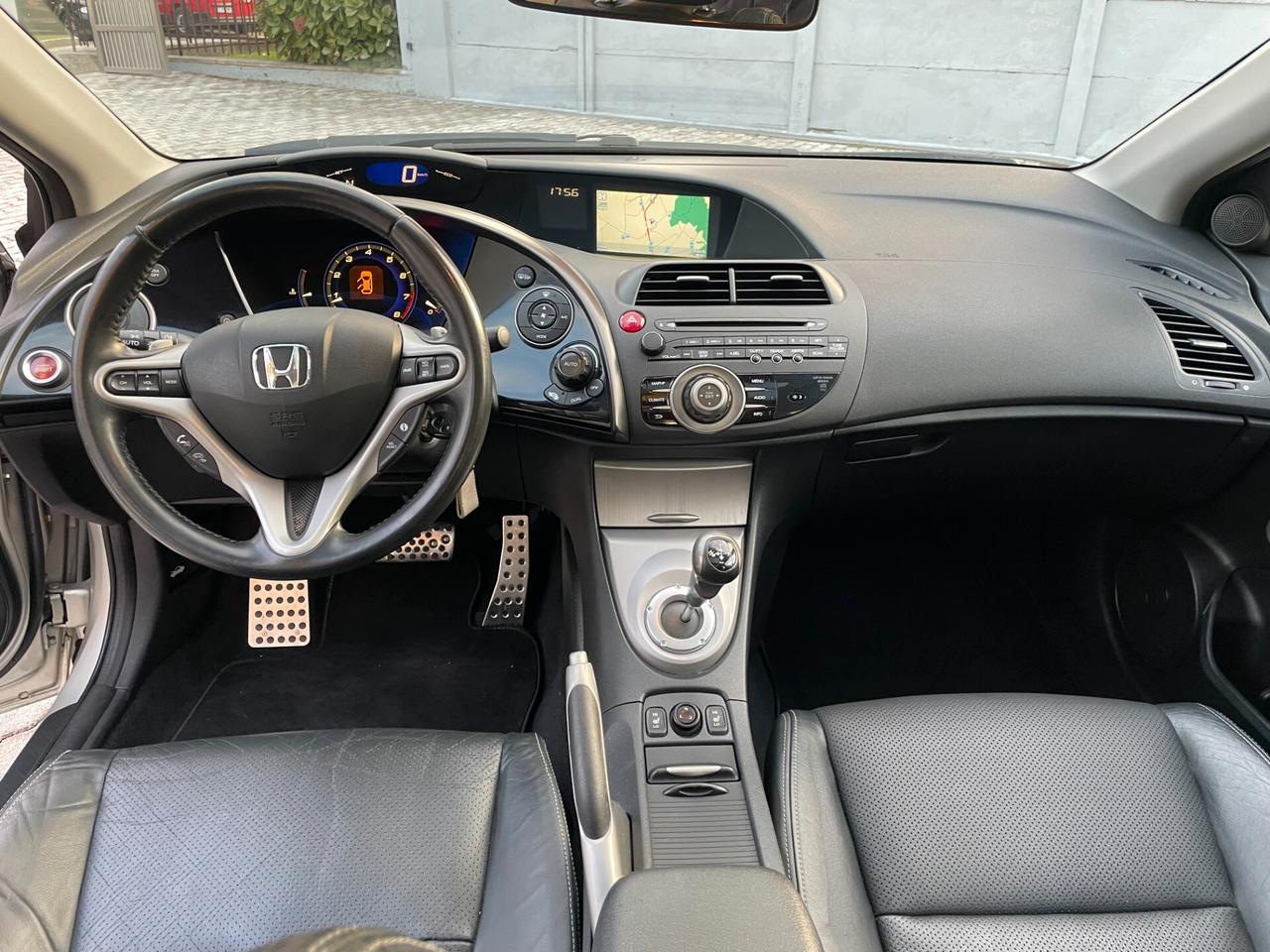 Honda Civic 5p 1.8 i-vtec Exclusive AUTOMATICA NEOPATENTATI