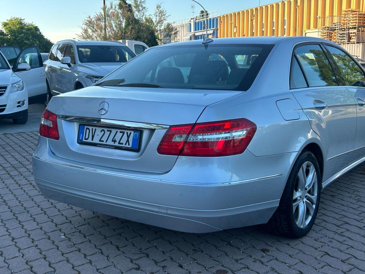 Mercedes-benz E 250 E 250 CDI BlueEFFICIENCY Avantgarde AMG