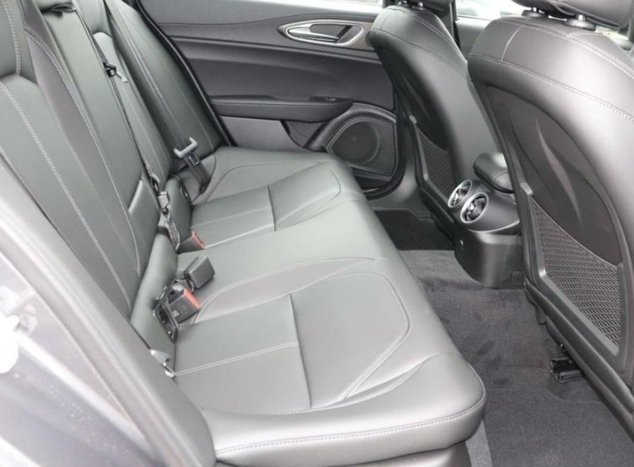 Alfa Romeo Giulia 2.0 Turbo 280 CV AWD Q4 Ti