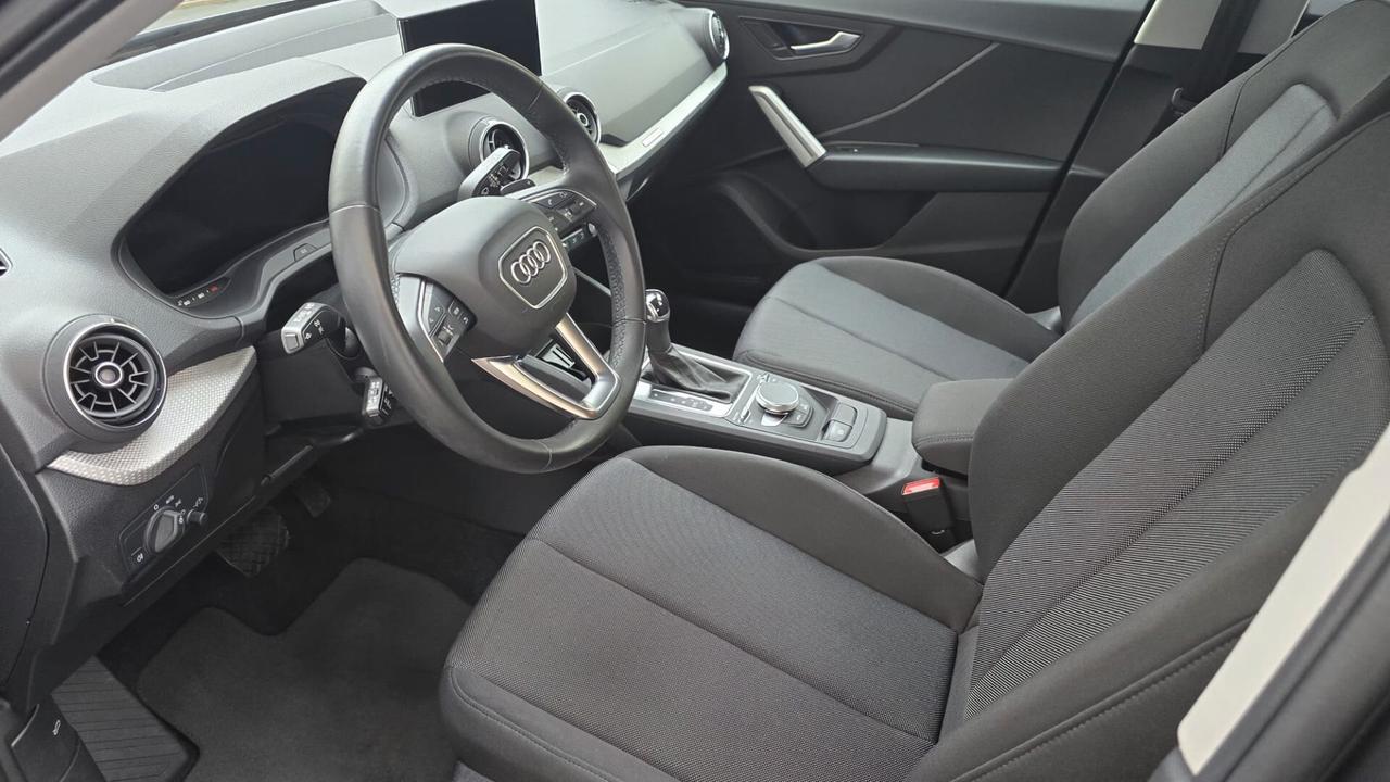 Audi Q2 35 TDI quattro S tronic Business
