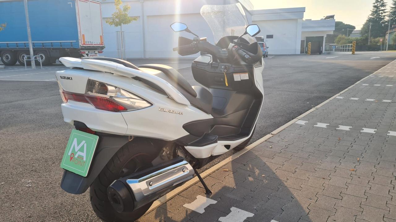 Suzuki Burgman 400 AN