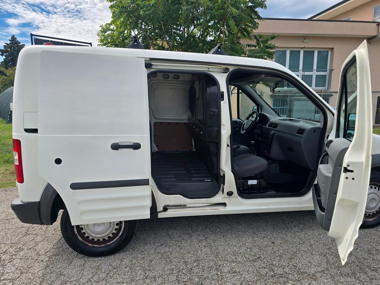 Ford Transit 1.8 Diesel con GARANZIA