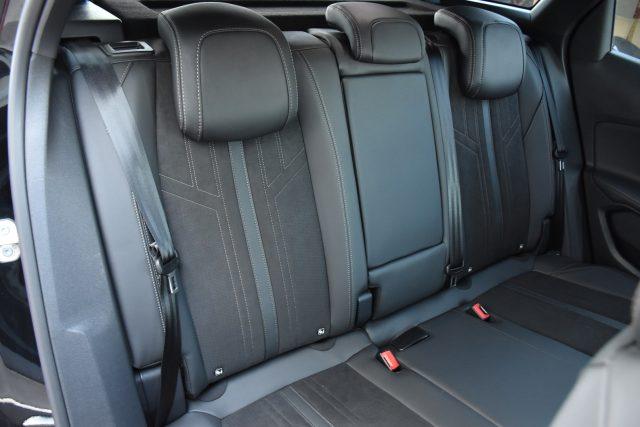 PEUGEOT 3008 BlueHDi 180 S&S EAT8 GT