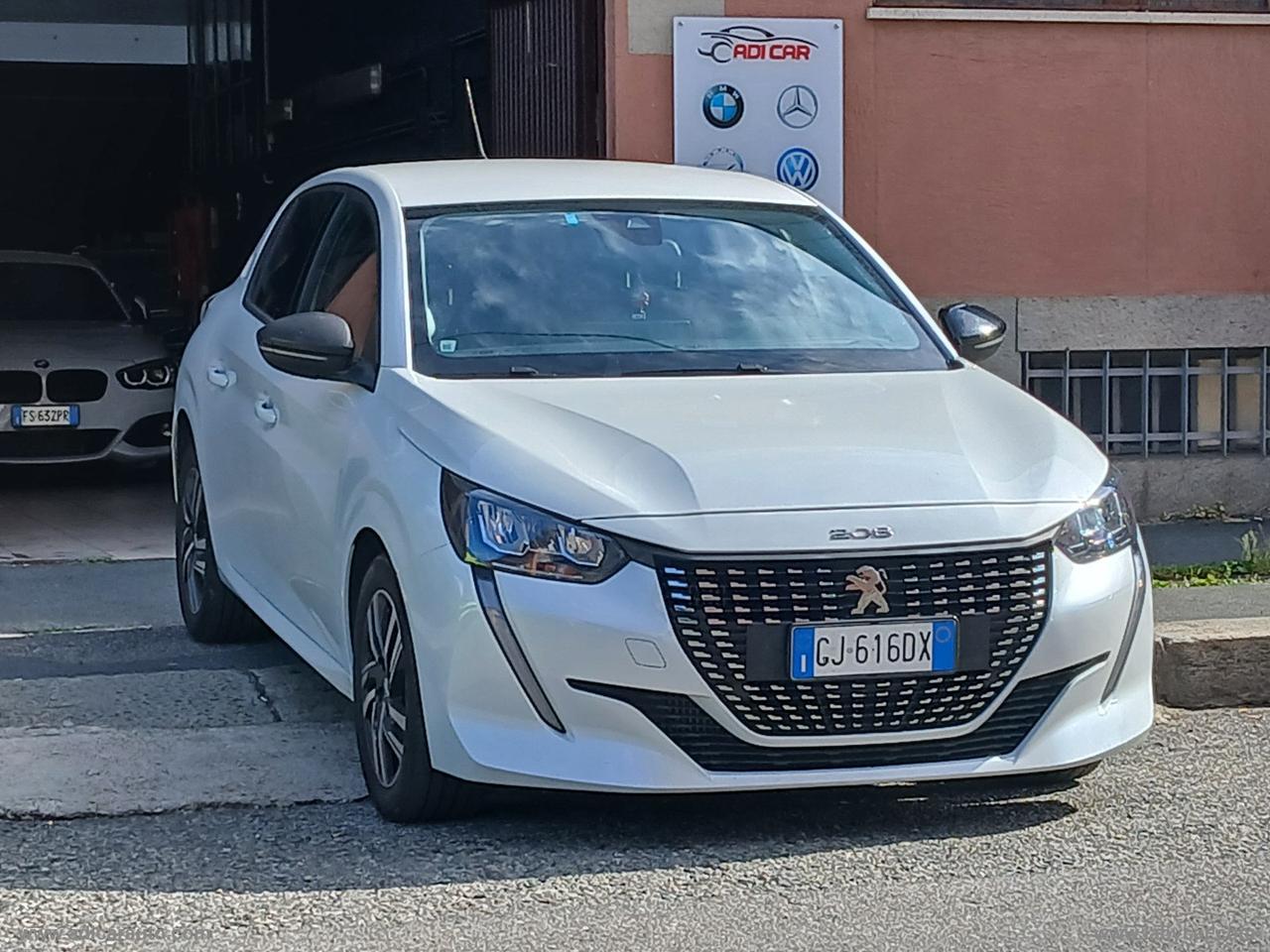 PEUGEOT 208 PureTech 100 S&S 5p. Allure