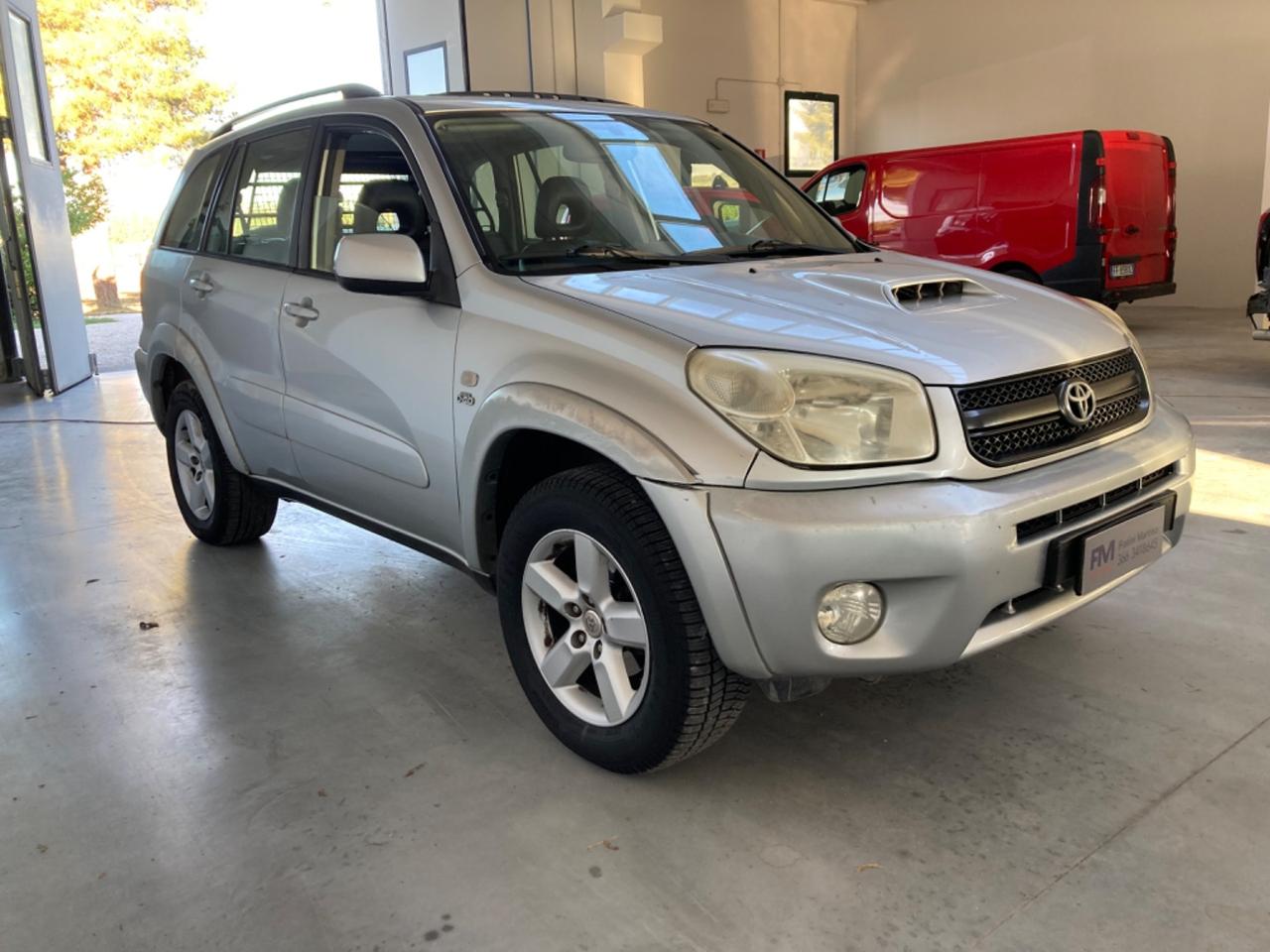 Toyota RAV 4 RAV4 2.0 Tdi D-4D cat 5 porte Sol autocarro