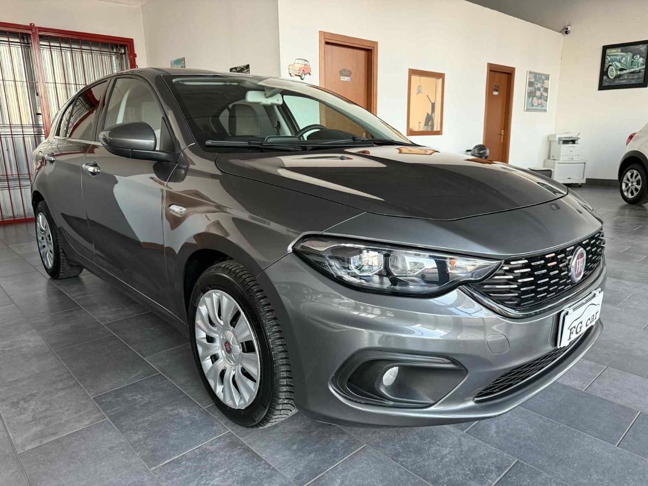 Fiat Tipo 1.4 5 porte 95Cv Lounge NEOPATENTATI