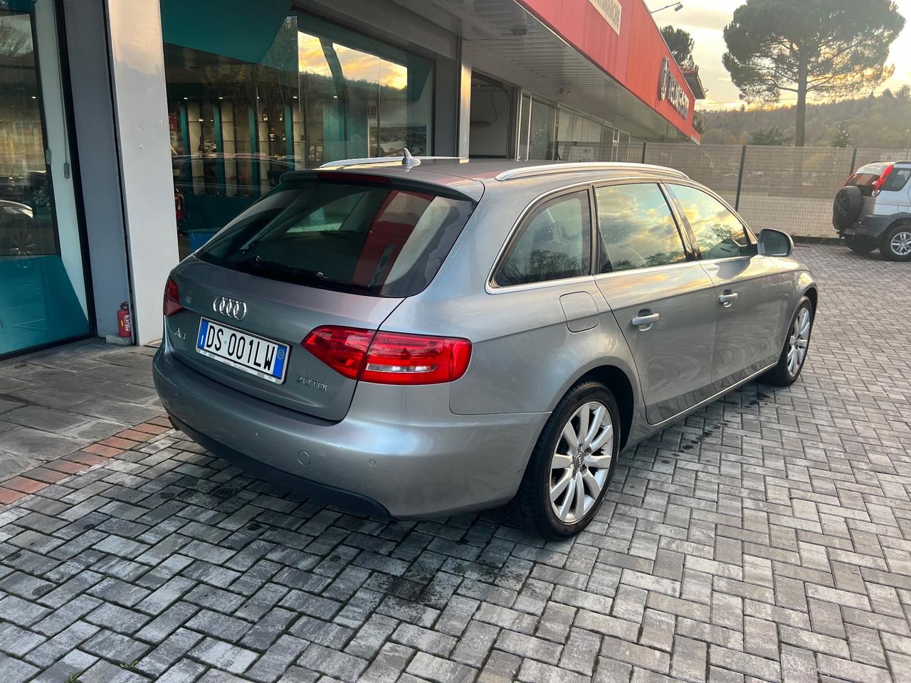 Audi A4 Avant 2.0 TDI 143CV F.AP. - NEOPATENTATI