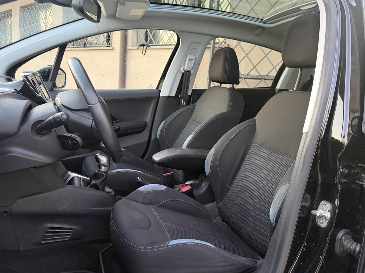 Peugeot 208 PureTech 82 5 porte Allure