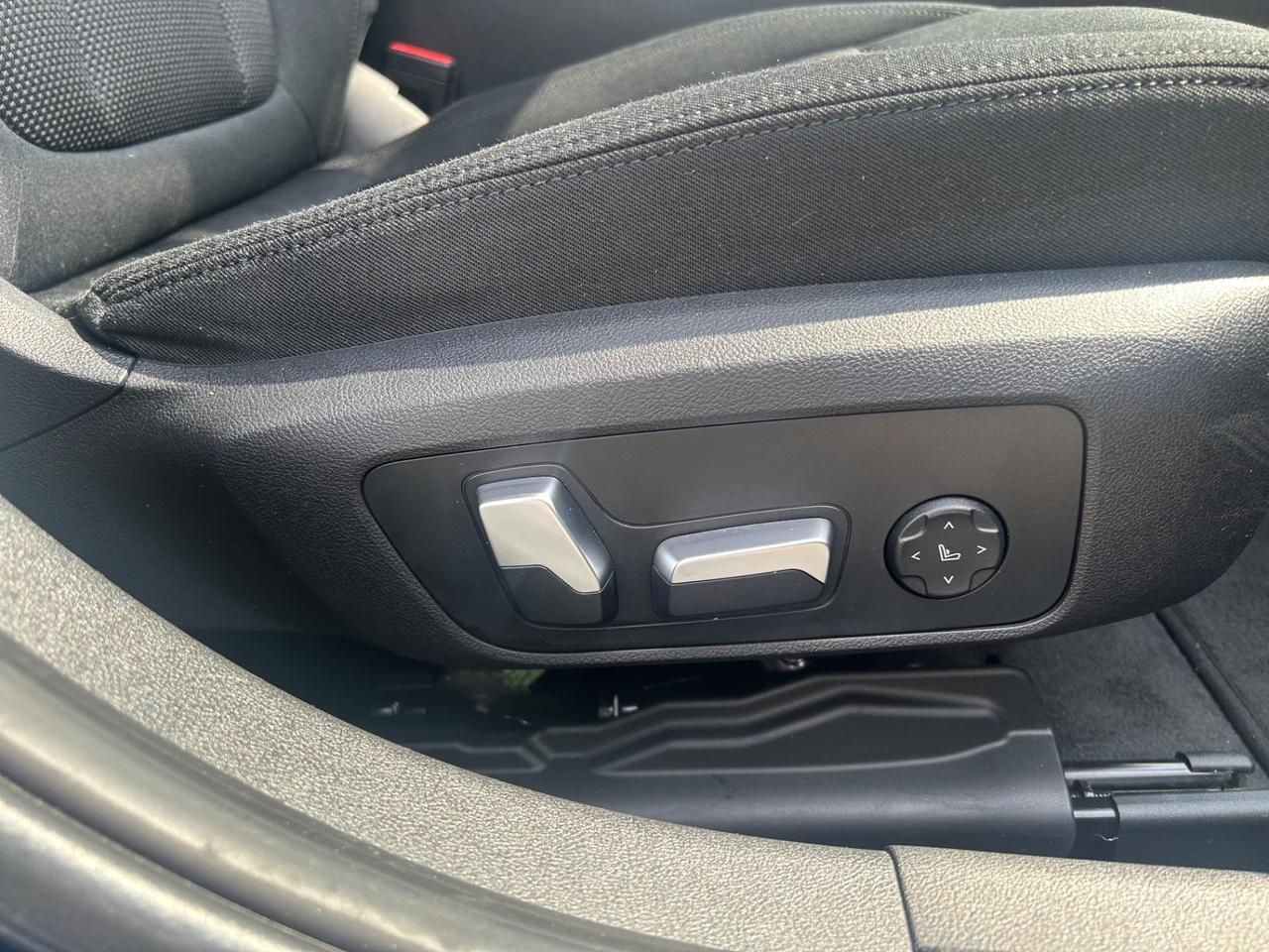 Bmw 318d 48Volt Advantage ibrida diesel