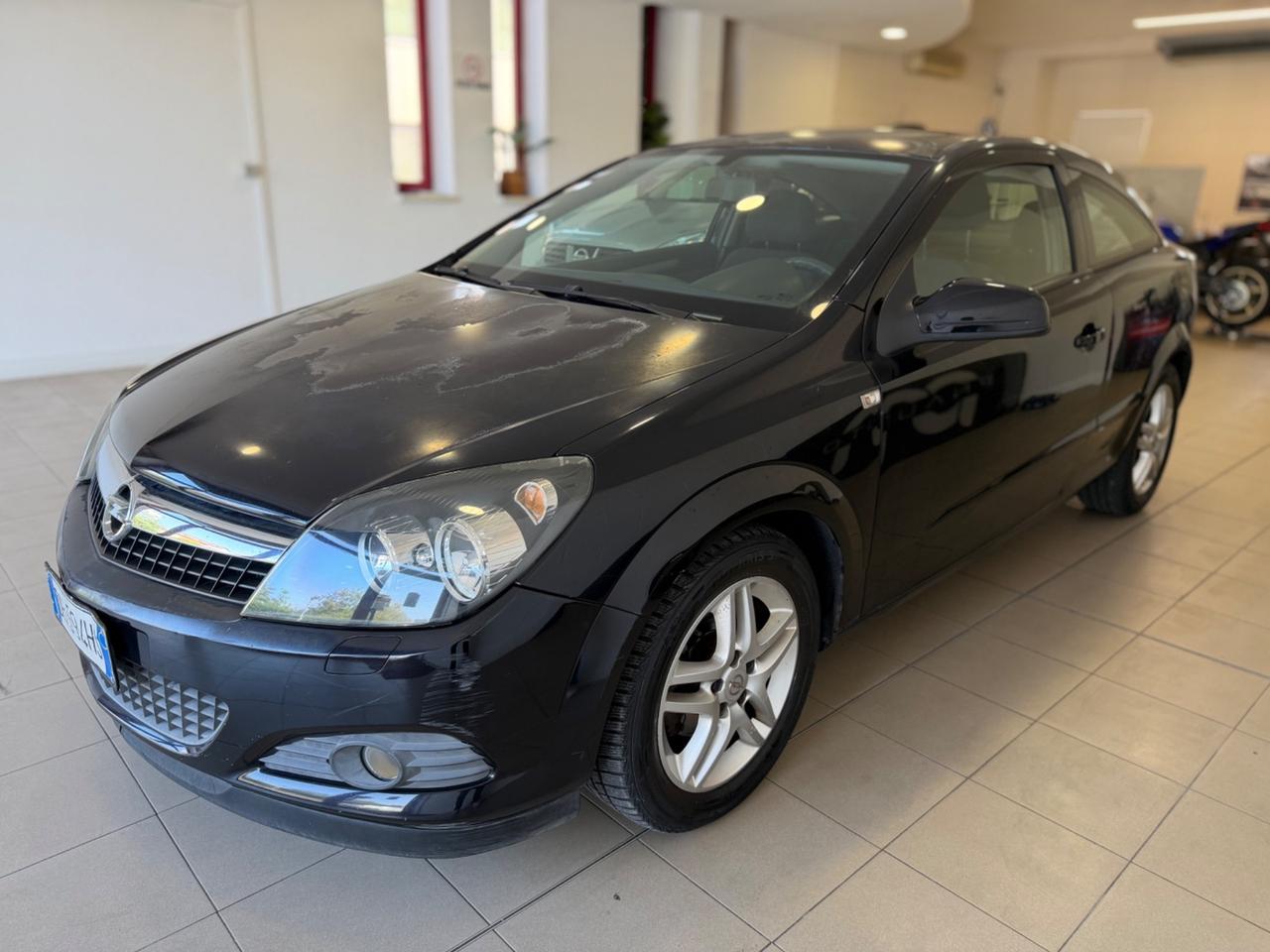Opel Astra GTC