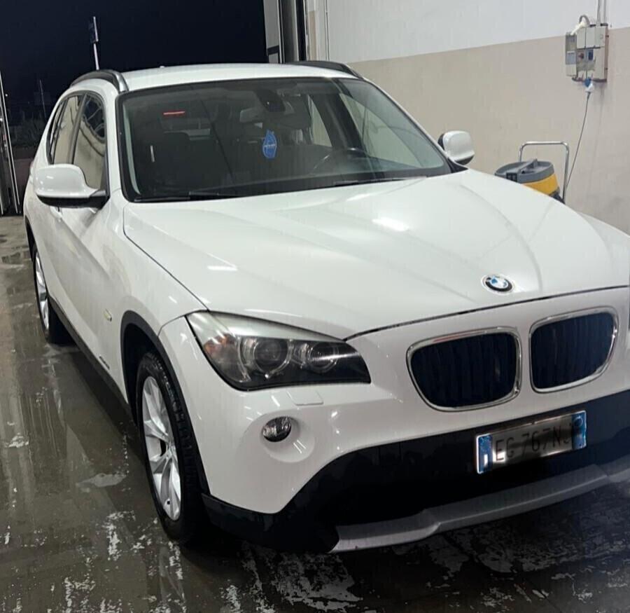 IN ARRIVO Bmw X1 xDrive18d Futura 4X4