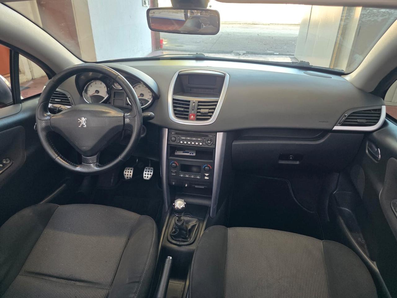 Peugeot 207 1.6 VTI 120CV CC ROLAND GARROS