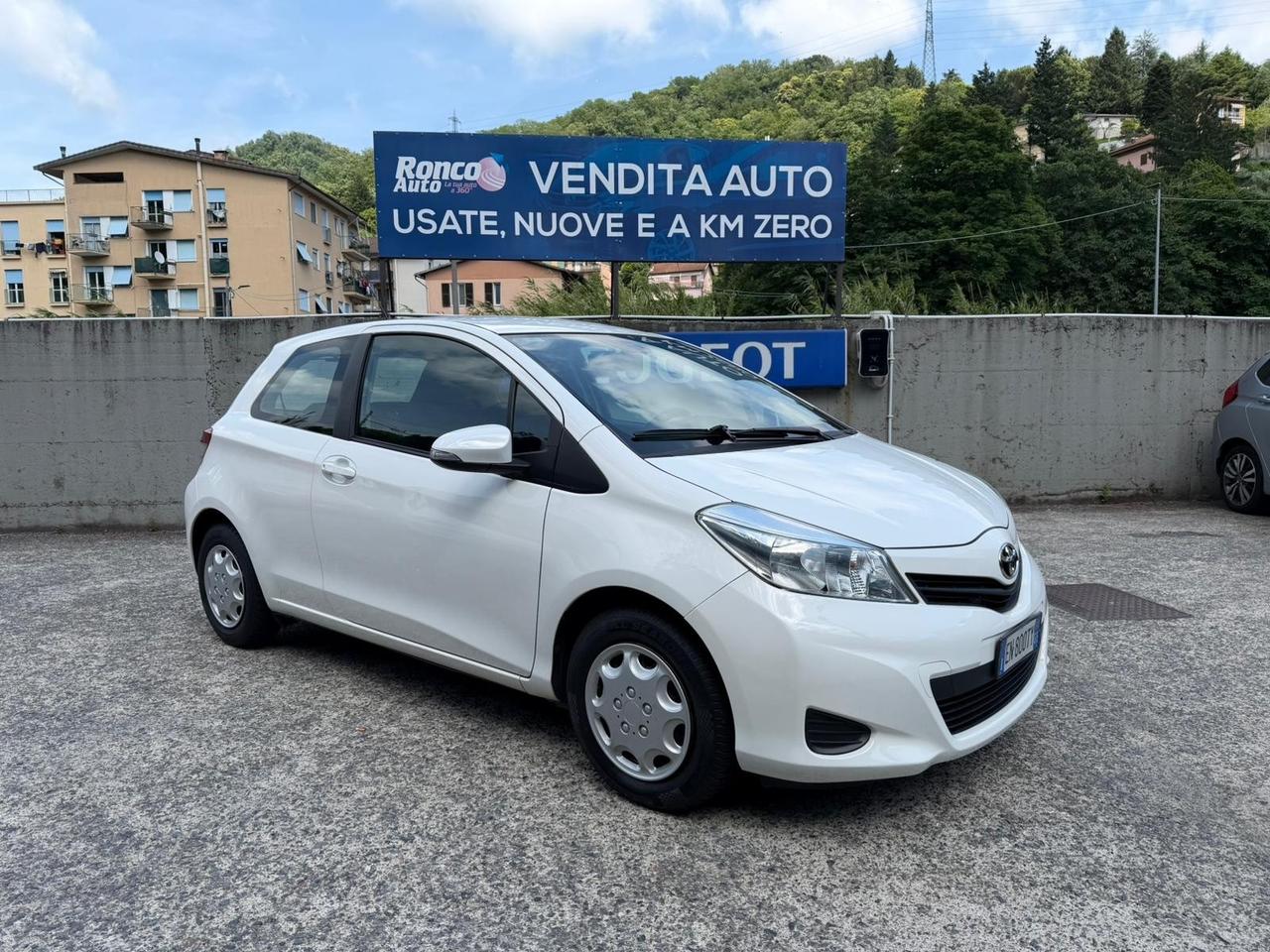 Toyota Yaris 1.3 3 porte Active