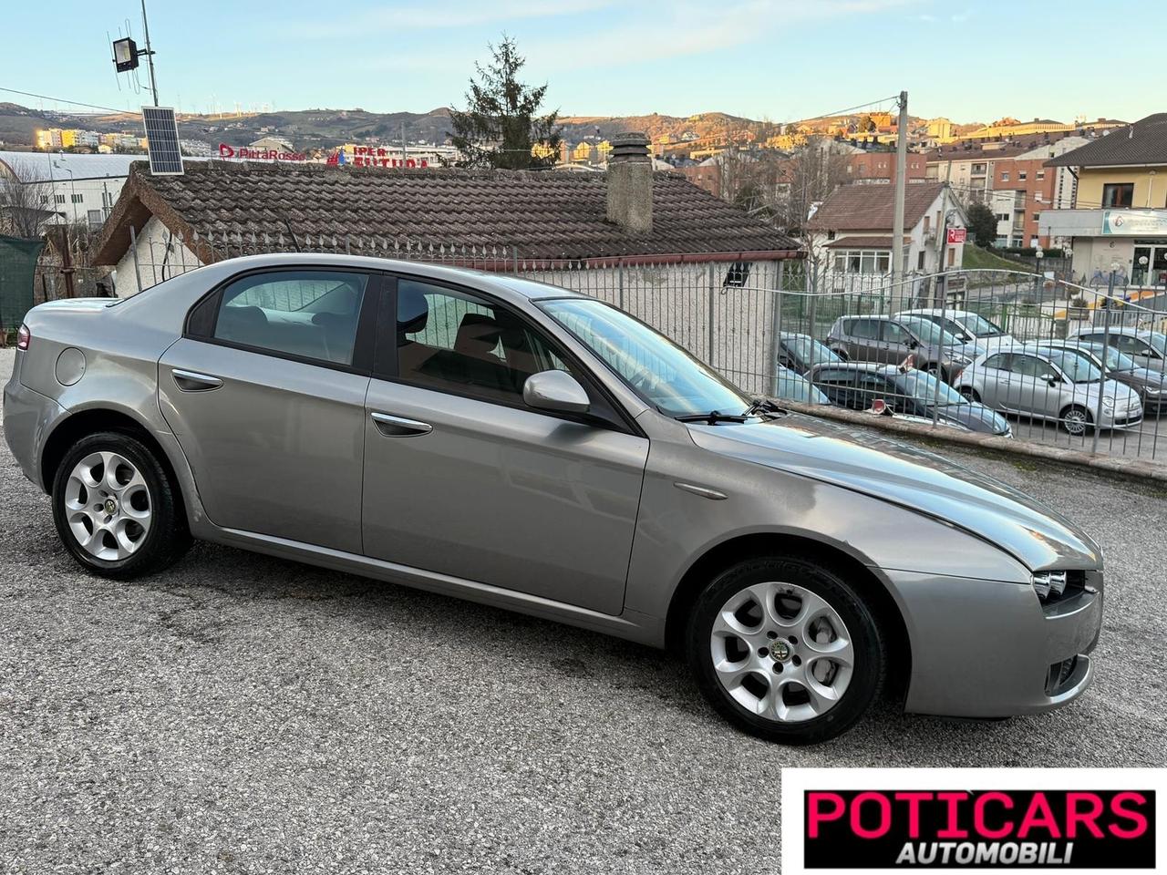 Alfa Romeo 159 1.9 JTDm Distinctive