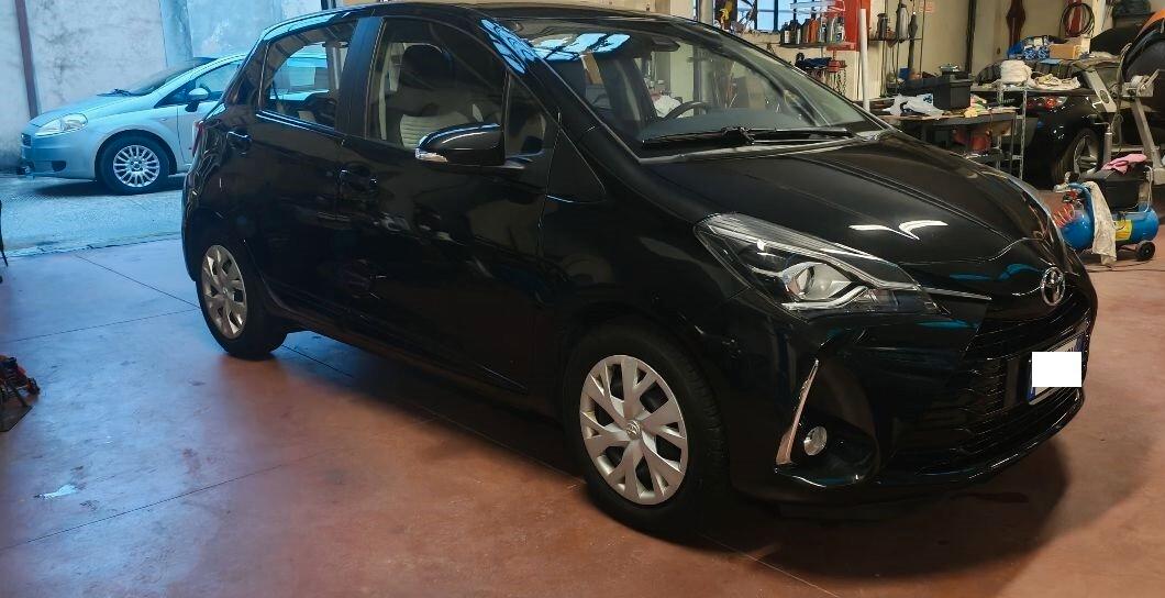 Toyota Yaris 1.0 5 porte Active