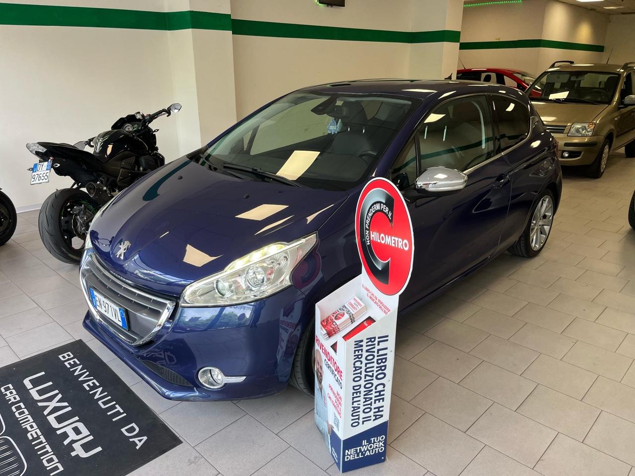Peugeot 208 1.6 e-HDi 92 CV Stop&Start 3 porte Allure