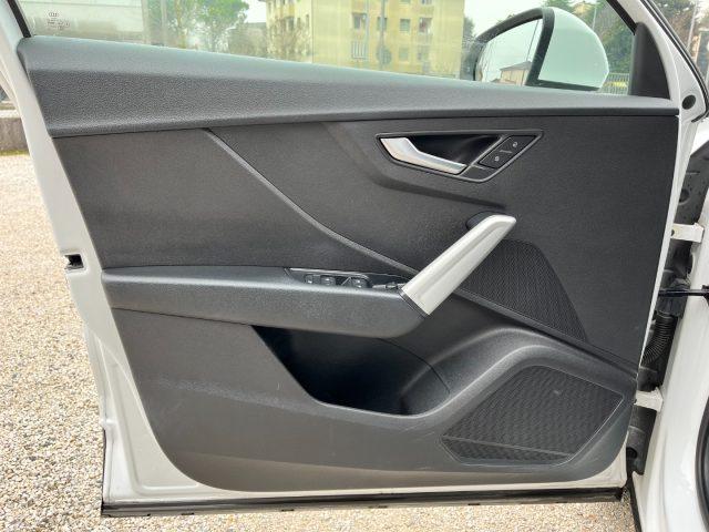 AUDI Q2 1.0 TFSI Business