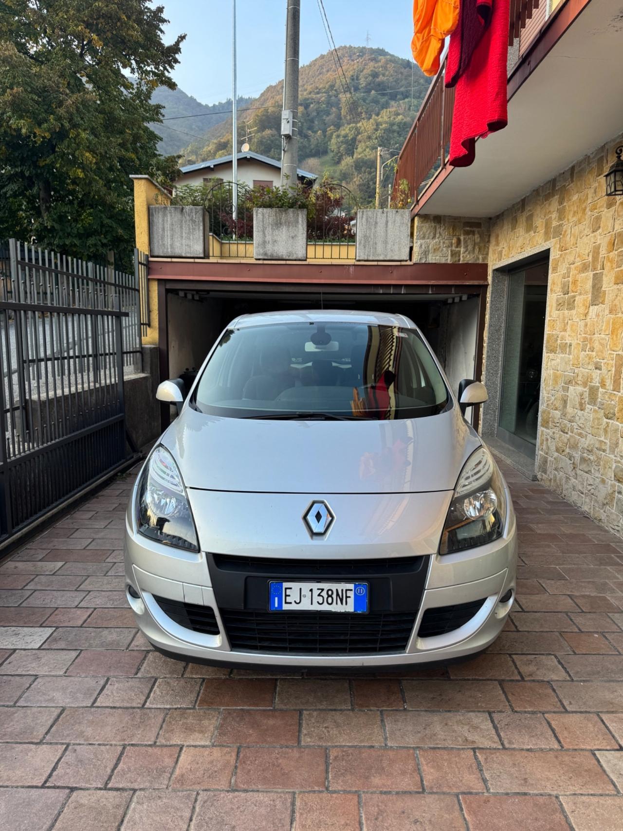 Renault Scenic Scénic X-Mod 1.5 dCi 110CV Luxe