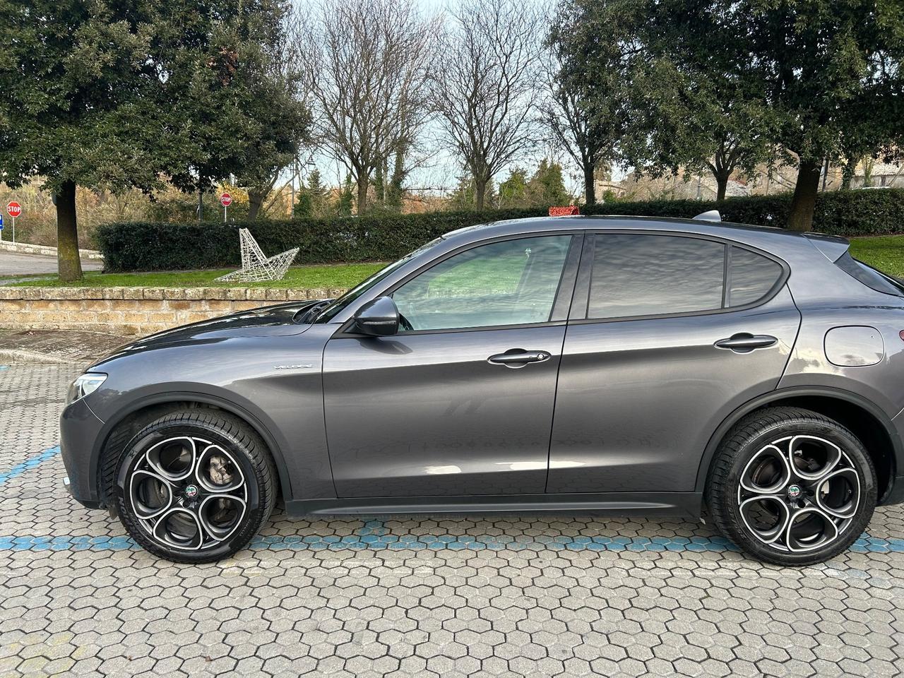 Alfa Romeo Stelvio 2.2 Turbodiesel 210 CV AT8 Q4 Executive