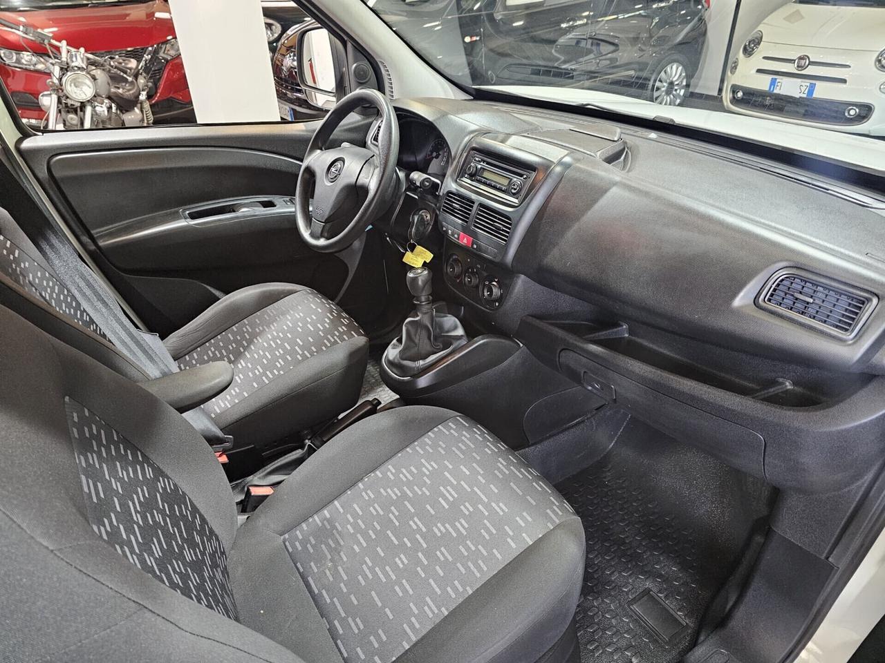 Opel Combo 1.6 CDTi 105CV 2016