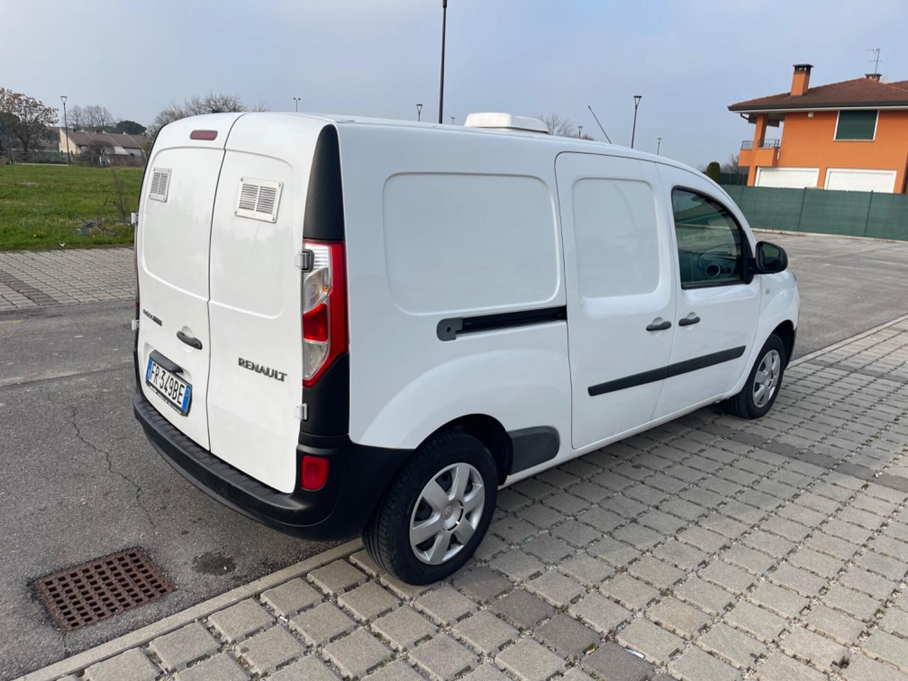 Renault Kangoo 1.5 dCi 110CV EDC 4p. Express Maxi Energy Ice
