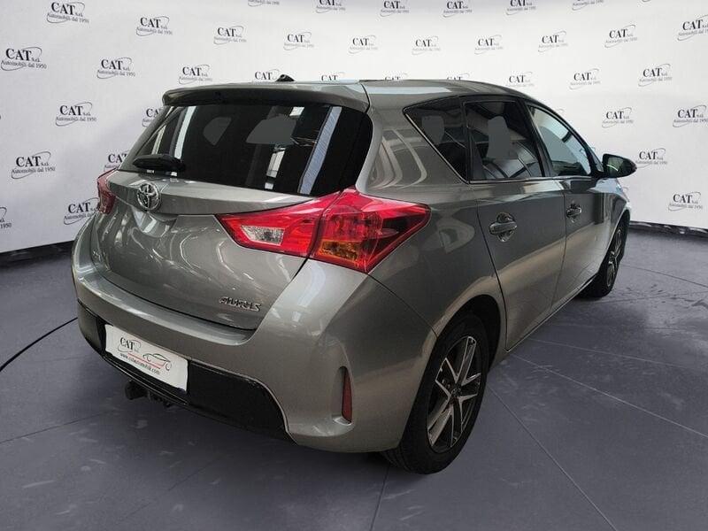 Toyota Auris 1.4 D-4D Lounge