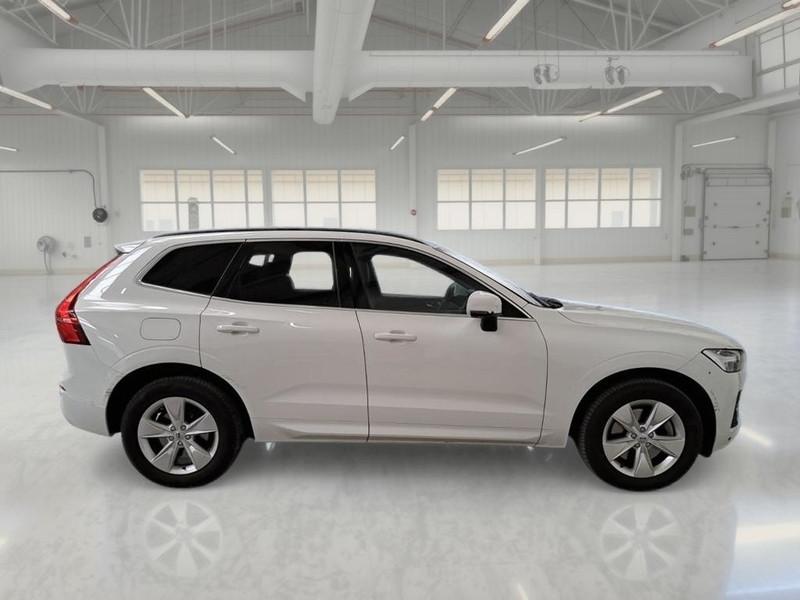 VOLVO XC60 B4 D AWD automatico Momentum