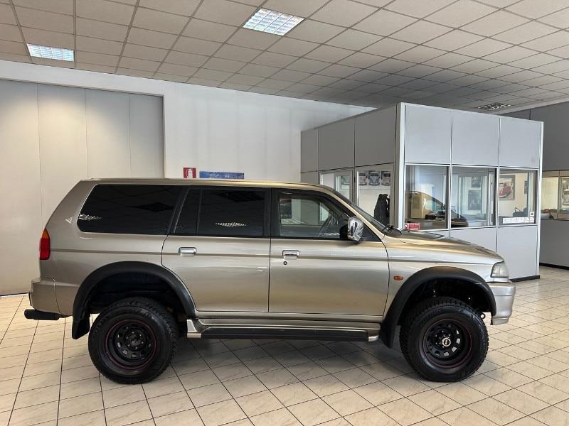 MITSUBISHI Pajero Sport Pajero Sport 3.0i V6 24...