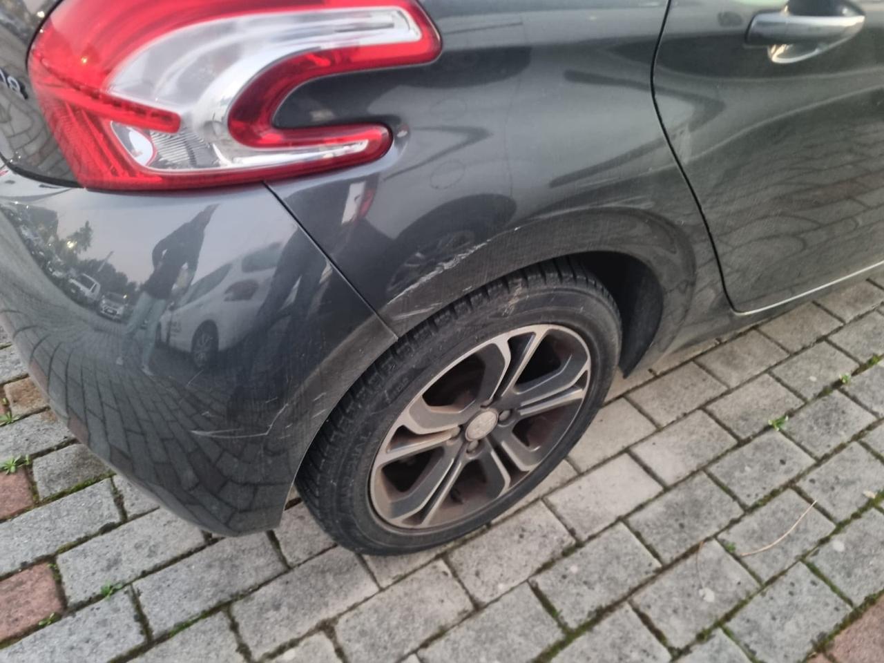 Peugeot 208 1.4 VTi 95 CV 5p. GPL Active