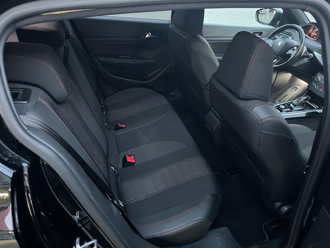 PEUGEOT 308 - GT LINE