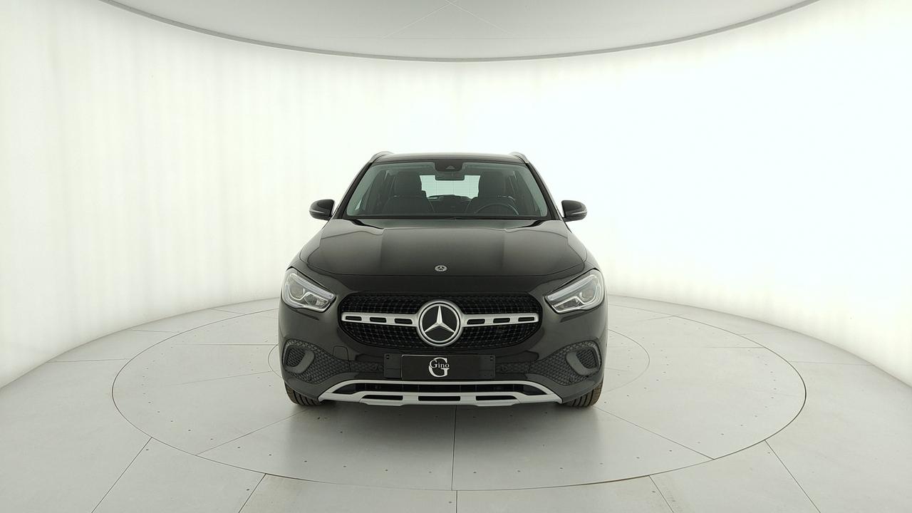 Mercedes-Benz GLA 180 d Business Extra auto