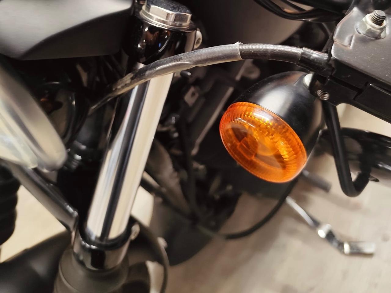 MERAVIGLIOSA HARLEY DAVIDSON SPORTSTER XL 883 IRON SPECIAL EDITION