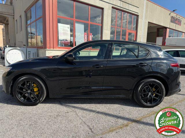 ALFA ROMEO Stelvio 2.2 Q4 AT8 210cv Veloce Pinze Gialle