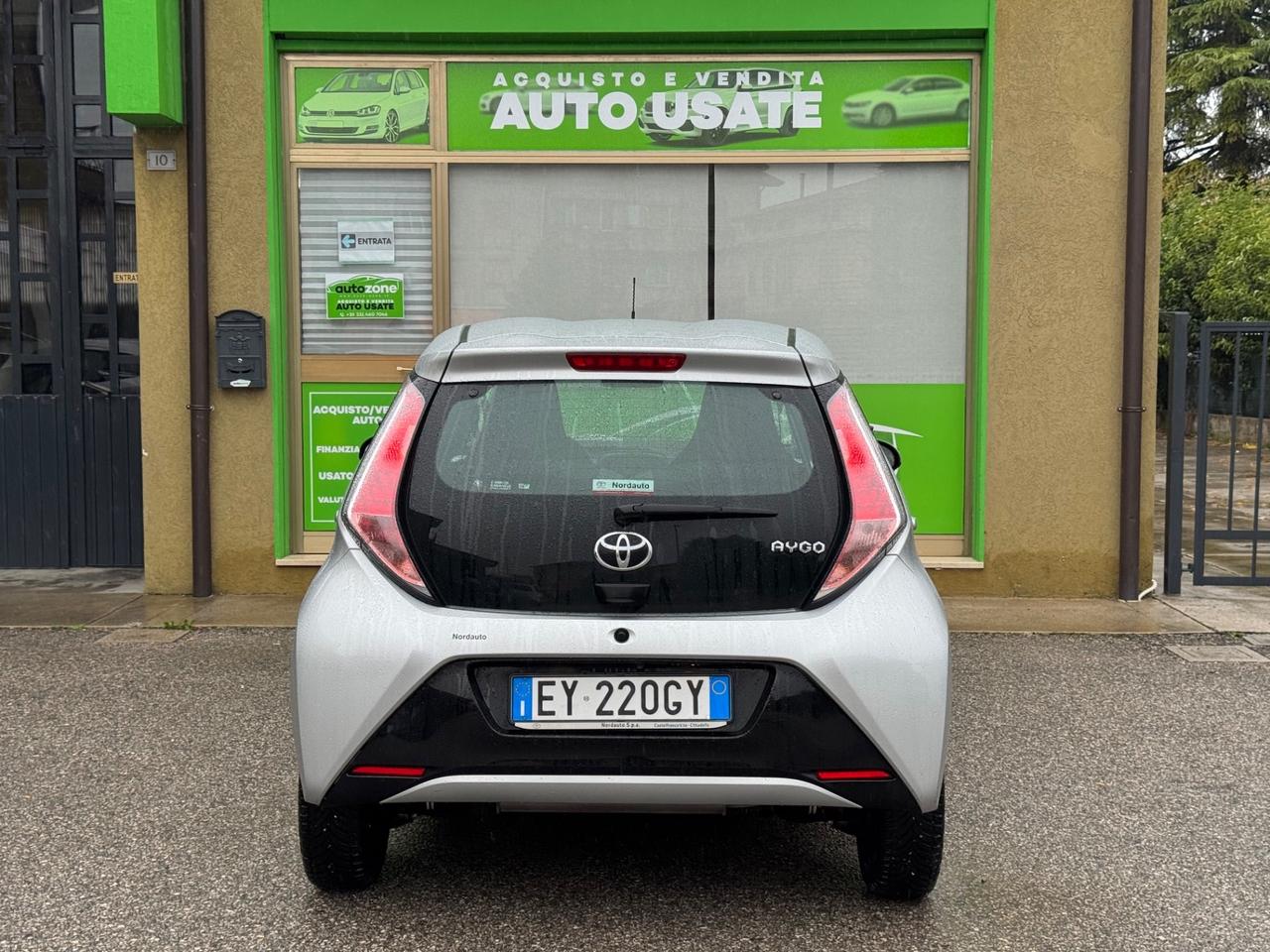 Toyota Aygo 1.0 VVT-i 69 CV 5 SOLO 67900km NEOPATENTATI