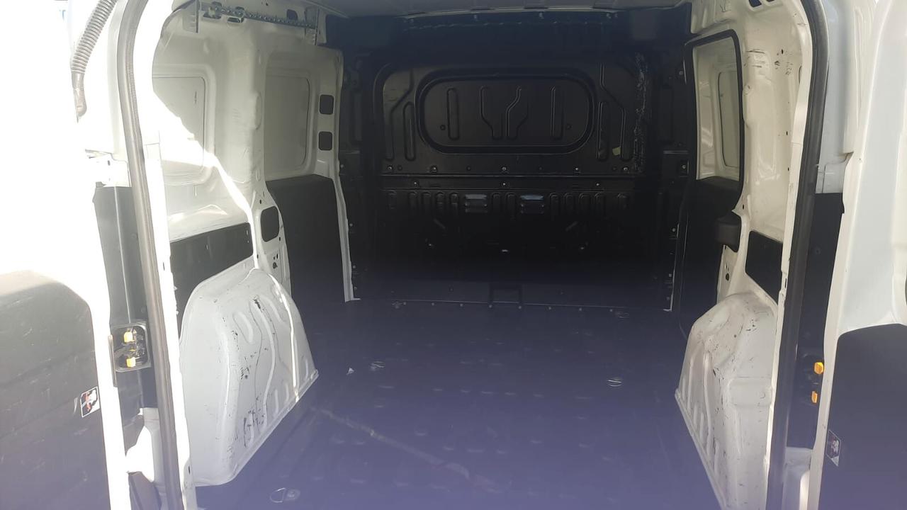 Opel Combo 1.6 CDTi perfetto se ai un furgone da dare in permuta dal 2009 in poi costa solo £5400