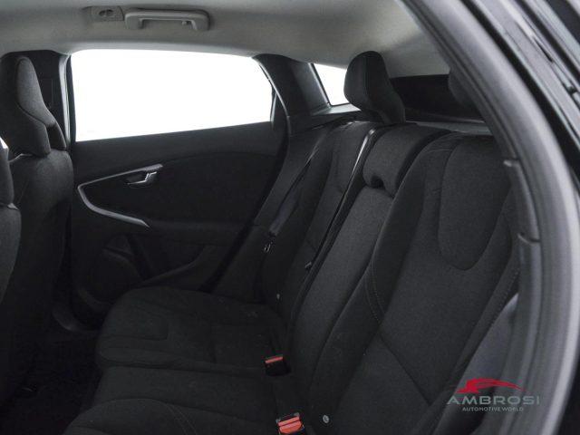 VOLVO V40 D2 Business Geartronic - PER OPERATORI DEL SETTORE