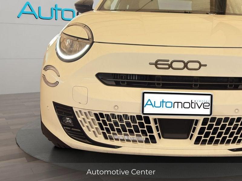 FIAT 600 1.2 Hybrid 100cv La Prima