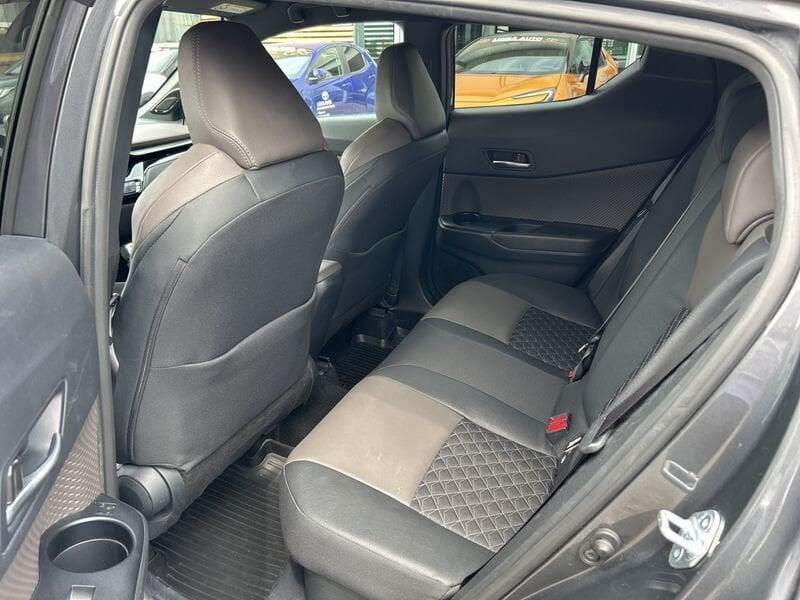 Toyota C-HR 1.8 Hybrid E-CVT Lounge