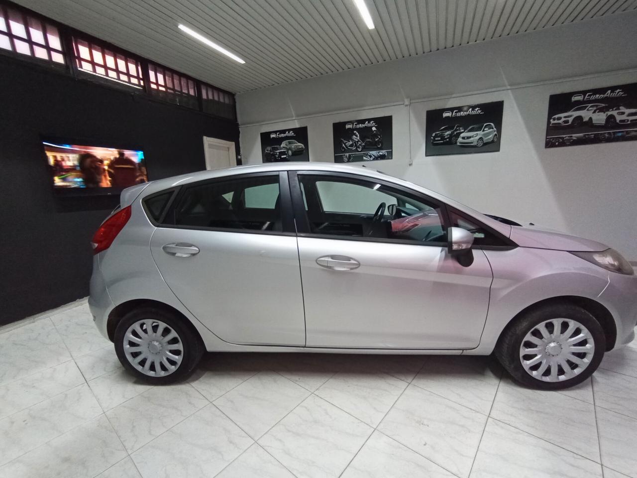 Ford Fiesta 1.2 benzina 2011 CON GARANZIA